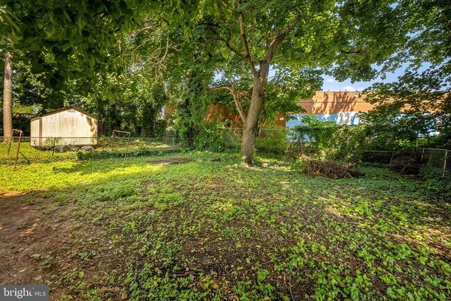 Building Photo - 3714 W Cold Spring Ln