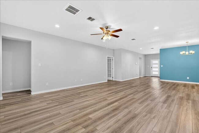 Building Photo - 7938 Rancho Vista Blvd E