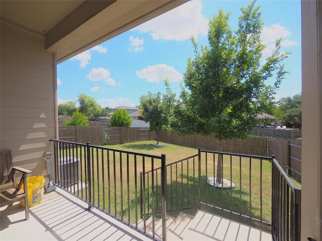 Building Photo - 201 Sheepshank Dr