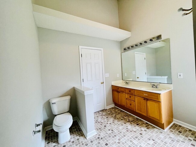 Building Photo - Fenced in Yard AND shed! ADORABLE 3 Bedroom Home with Garage - GREAT Conway location!