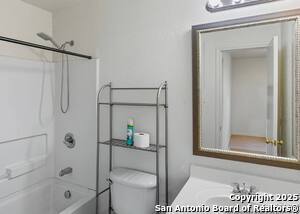 Building Photo - 3223 Crested Creek Dr