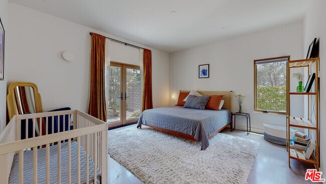 Building Photo - 4865 Wicopee Ave