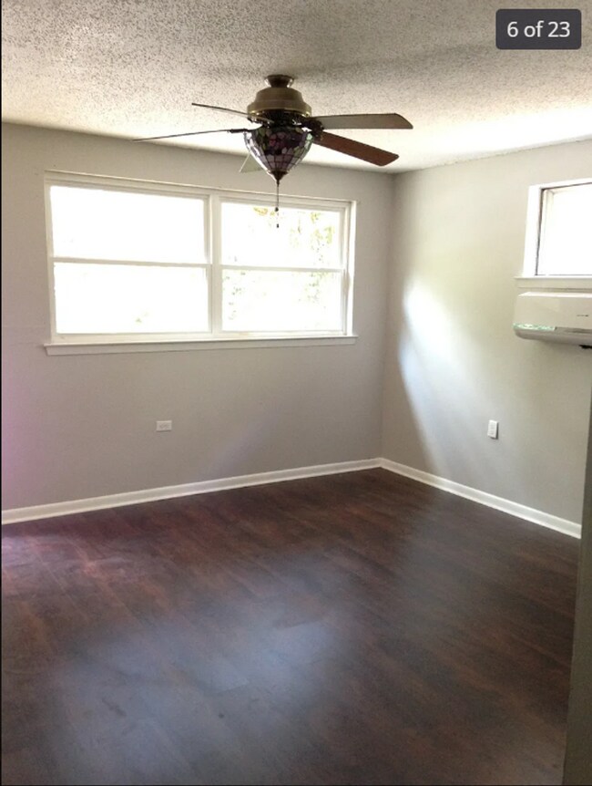 Building Photo - Unit A available for rent