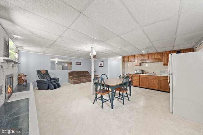 Building Photo - 436 Castleton Meadows Ln