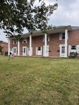 Building Photo - 4886 Dierker Rd