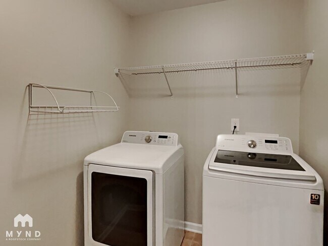 Building Photo - 2557 Kolb Manor Cir SW