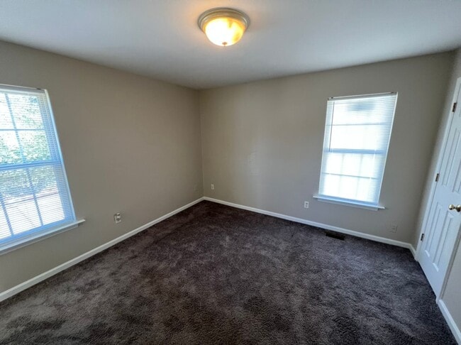 Building Photo - Quaint 3-Bedroom Home Near Duke Regional