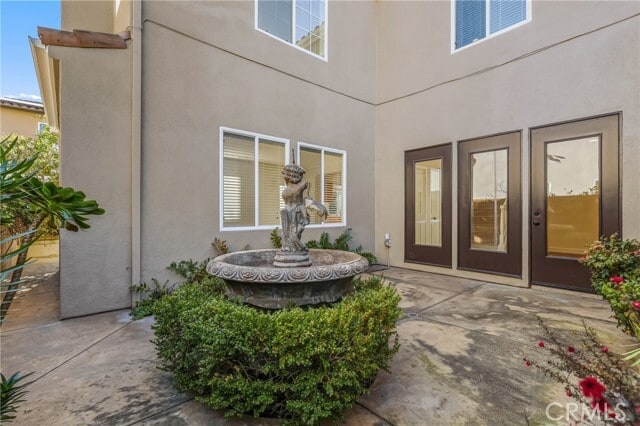 Building Photo - 6 Sutton