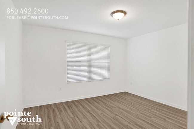 Building Photo - 32062 Lyon Rd