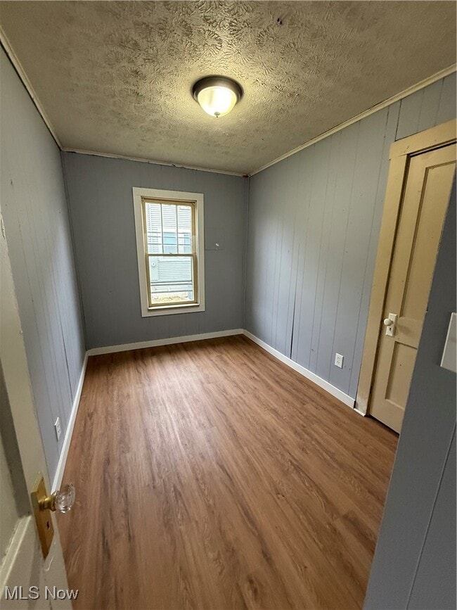 Building Photo - 714 Chester St