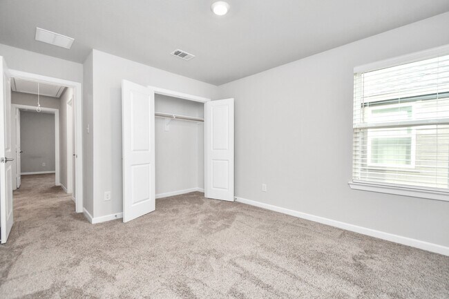 Building Photo - 1218 Raburn Run Ln