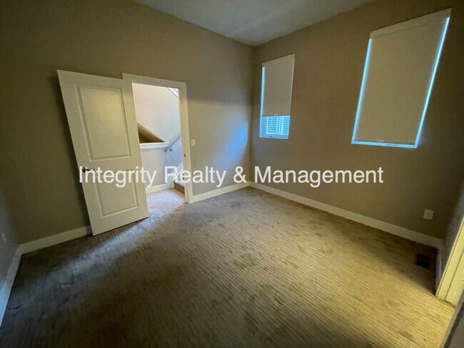 Building Photo - 2815 W 25th Ave