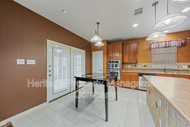Building Photo - 141 Springtree Gate