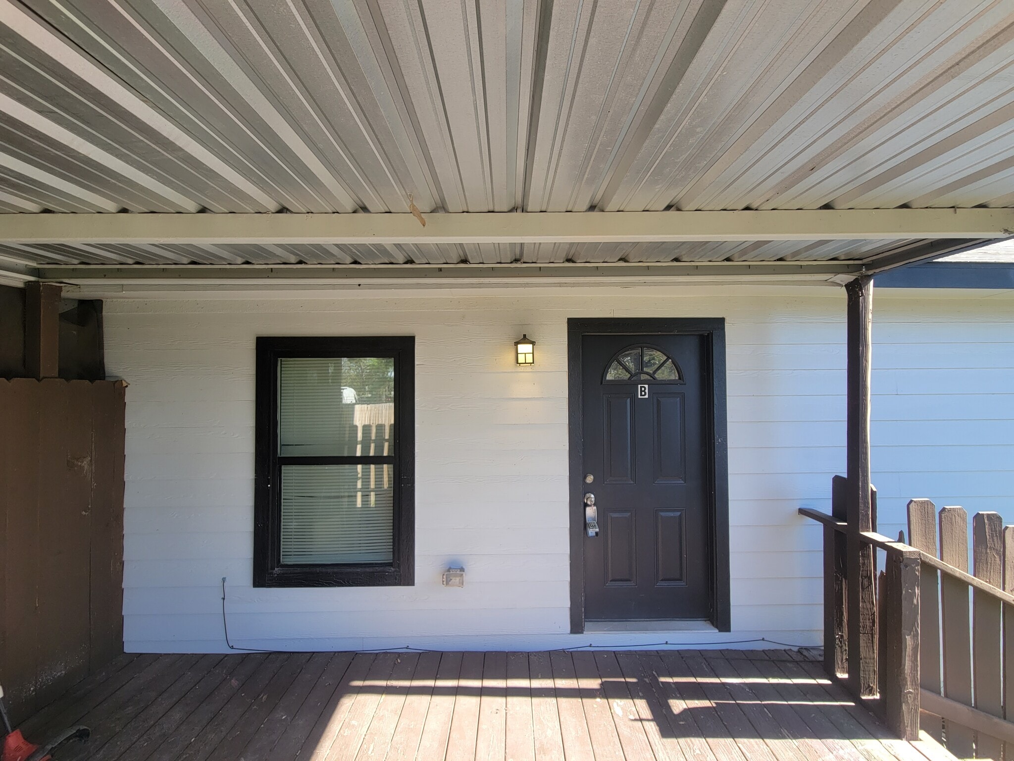 Building Photo - 16511 W Sandy Meadows Dr