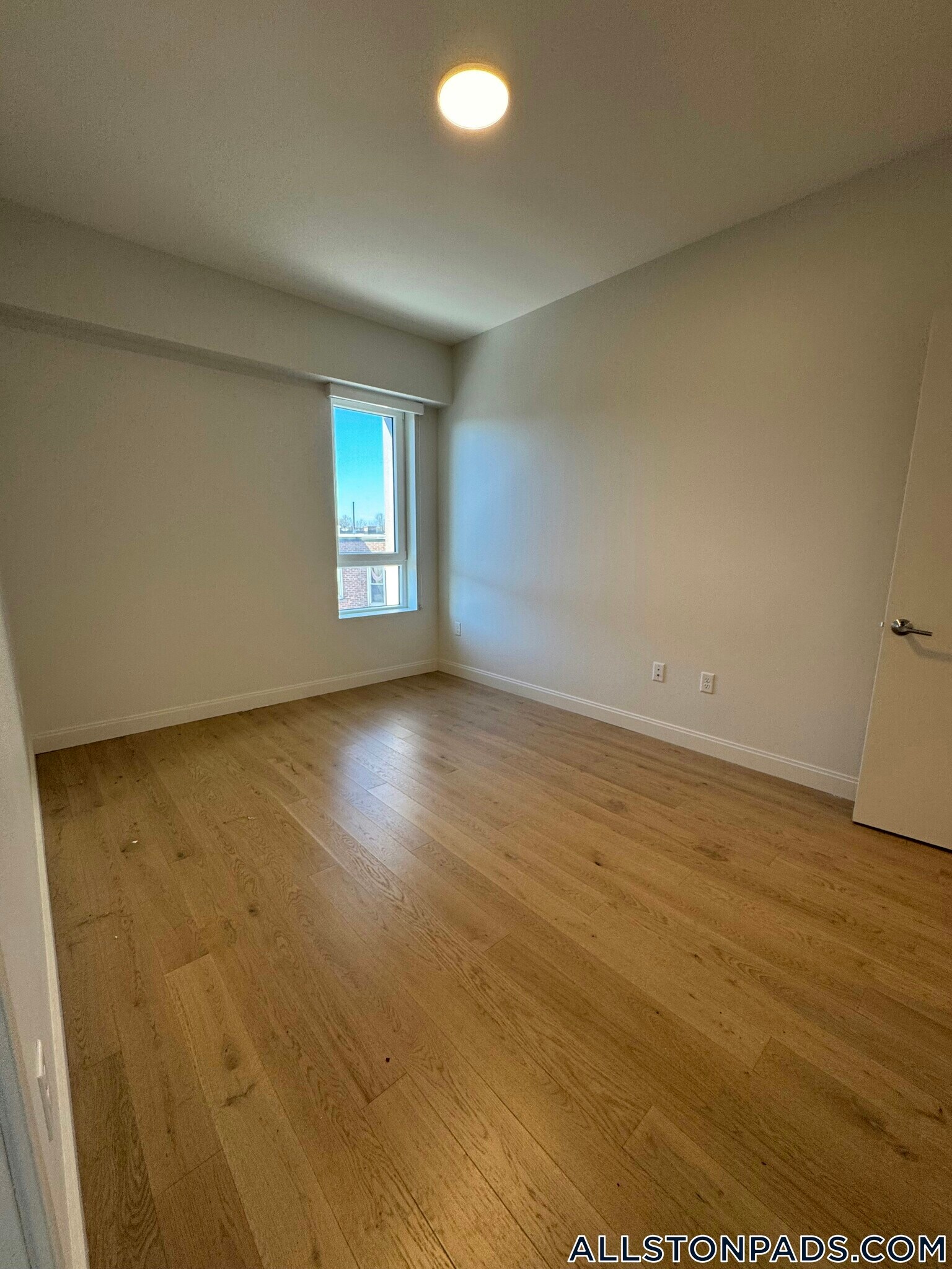 Building Photo - 55 Brighton Ave