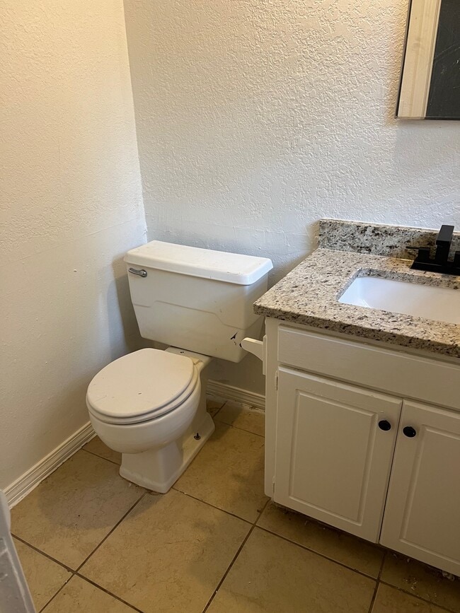 Building Photo - 217 W Campbell Dr