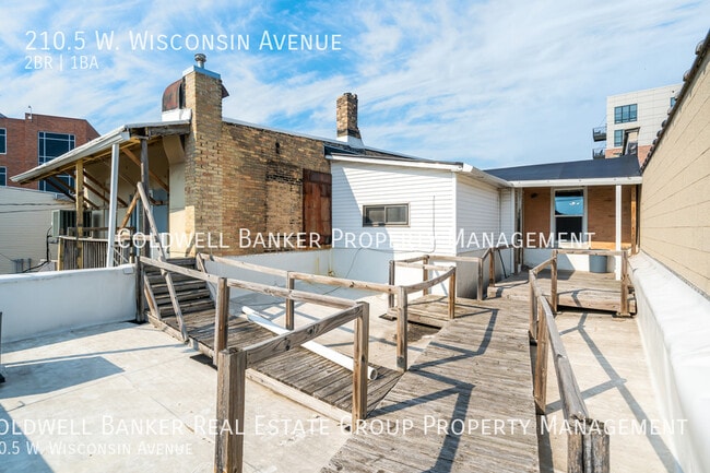 Building Photo - 210.5 W Wisconsin Ave