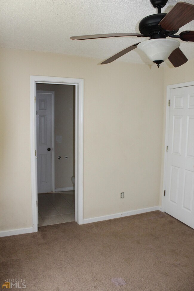 Building Photo - 6008 Creekerton Blvd