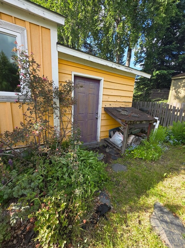 Building Photo - 1551 Sunrise Dr