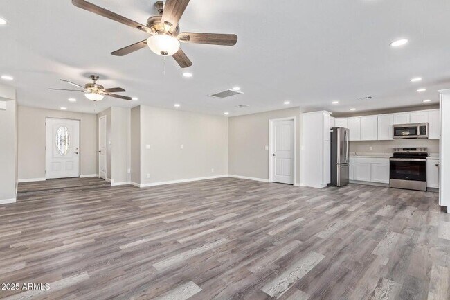 Building Photo - 4220 W State Ave