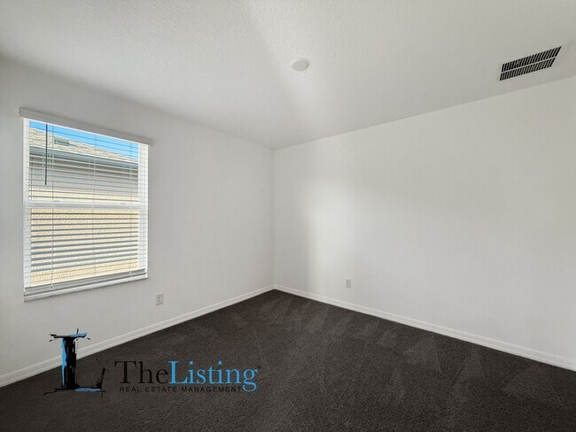 Building Photo - 3023 Adams Cross Dr