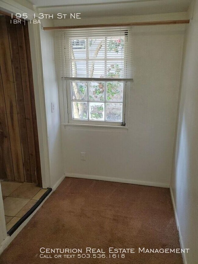 Building Photo - 195 13th St NE