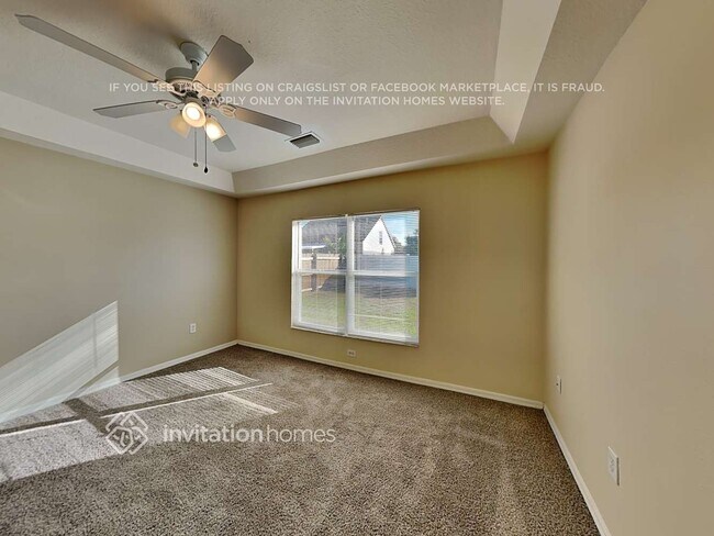 Building Photo - 7108 49th Pl E