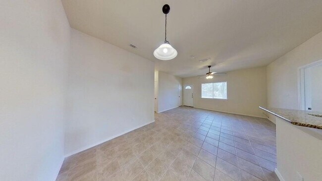 Building Photo - 627 Luther Dr