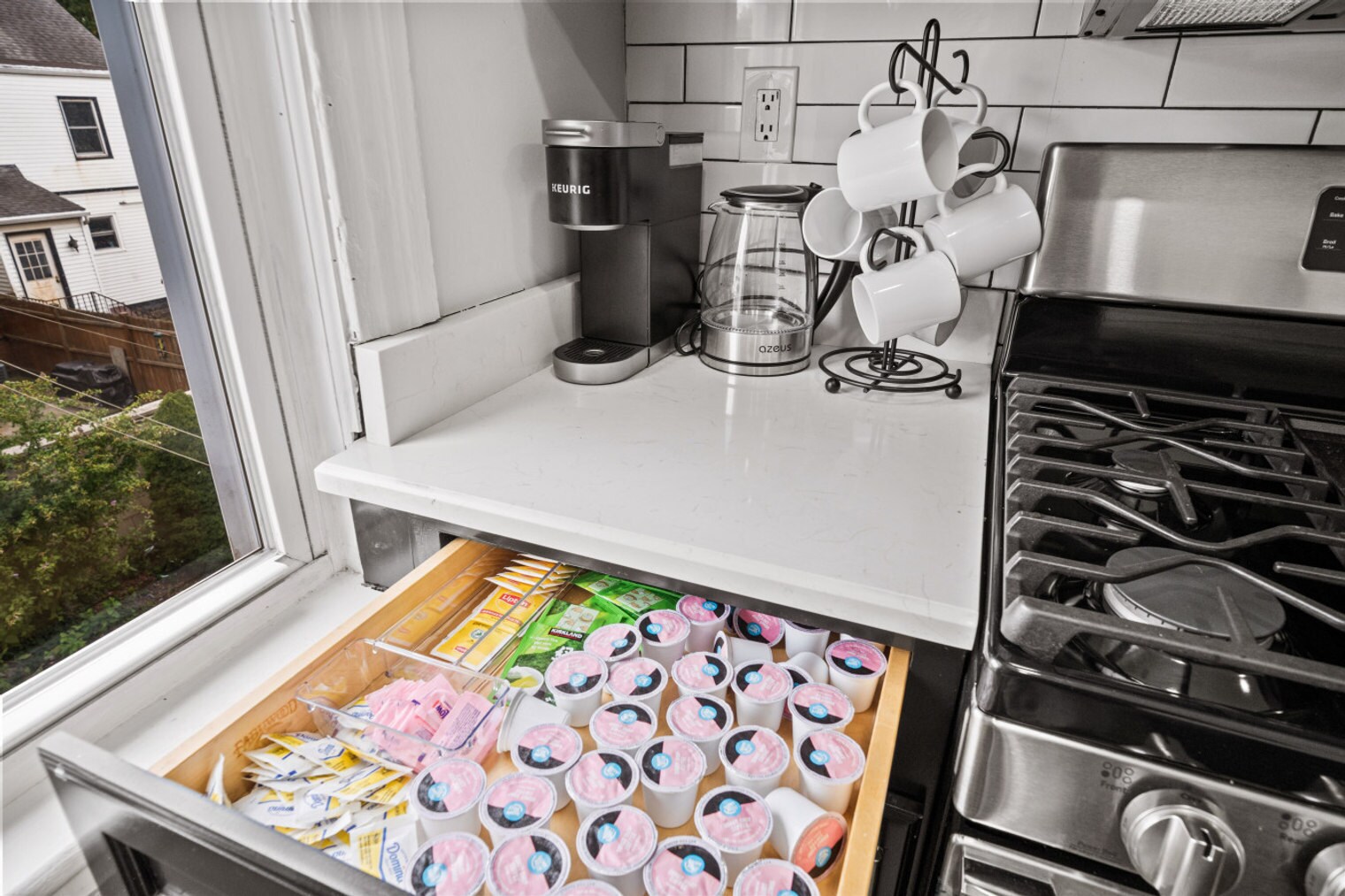 Building Photo - 84 W 42nd St