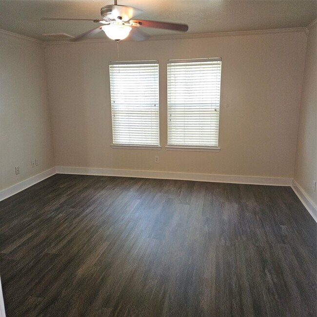 Building Photo - 20922 Young Meadows Way