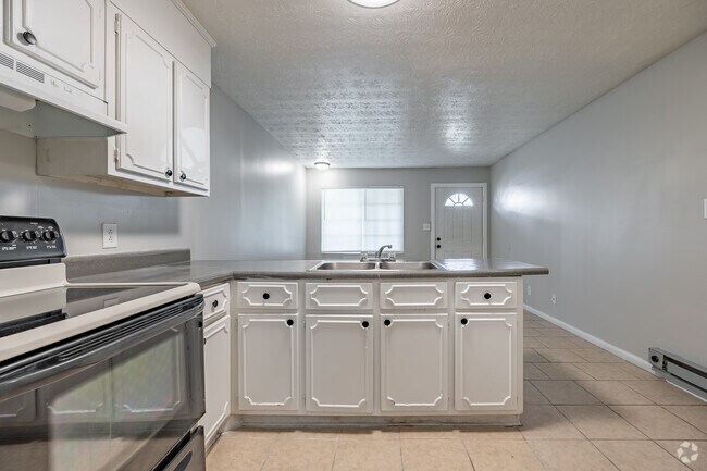 1BR, 1BA - 500SF - Twin Pines at Shirley Hills