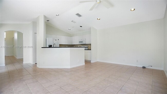 Building Photo - 1064 Cedar Falls Dr