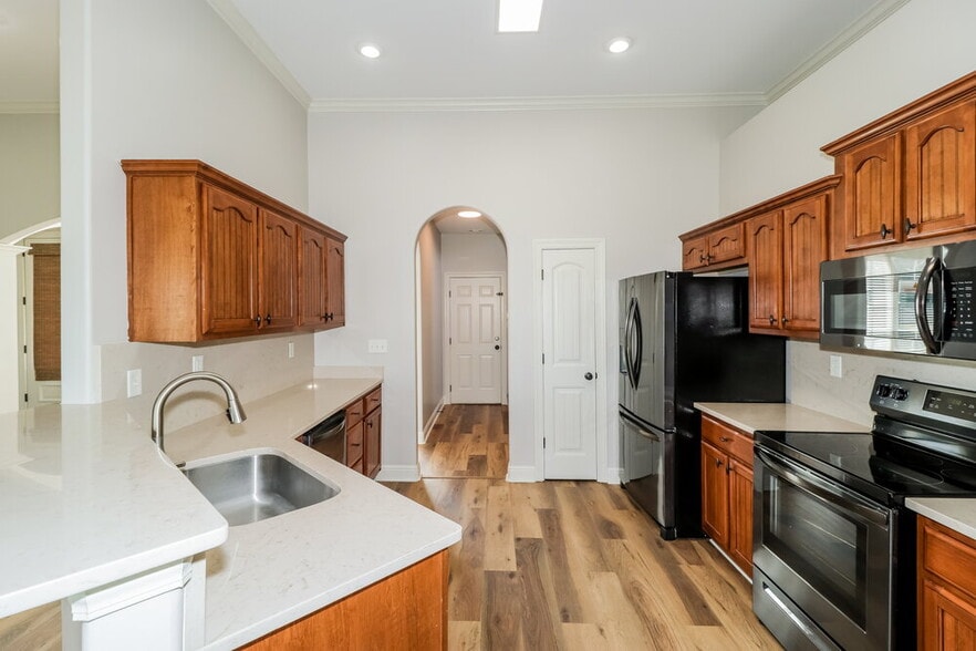 Building Photo - 2898 Ainsworth Ln