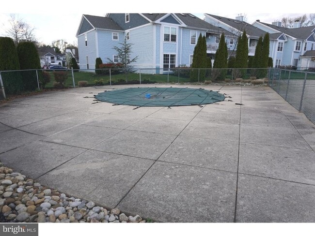 Building Photo - 509 Steeplechase Ct