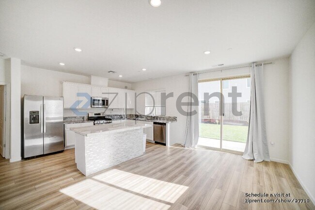 Building Photo - 12812 Herringbone Way