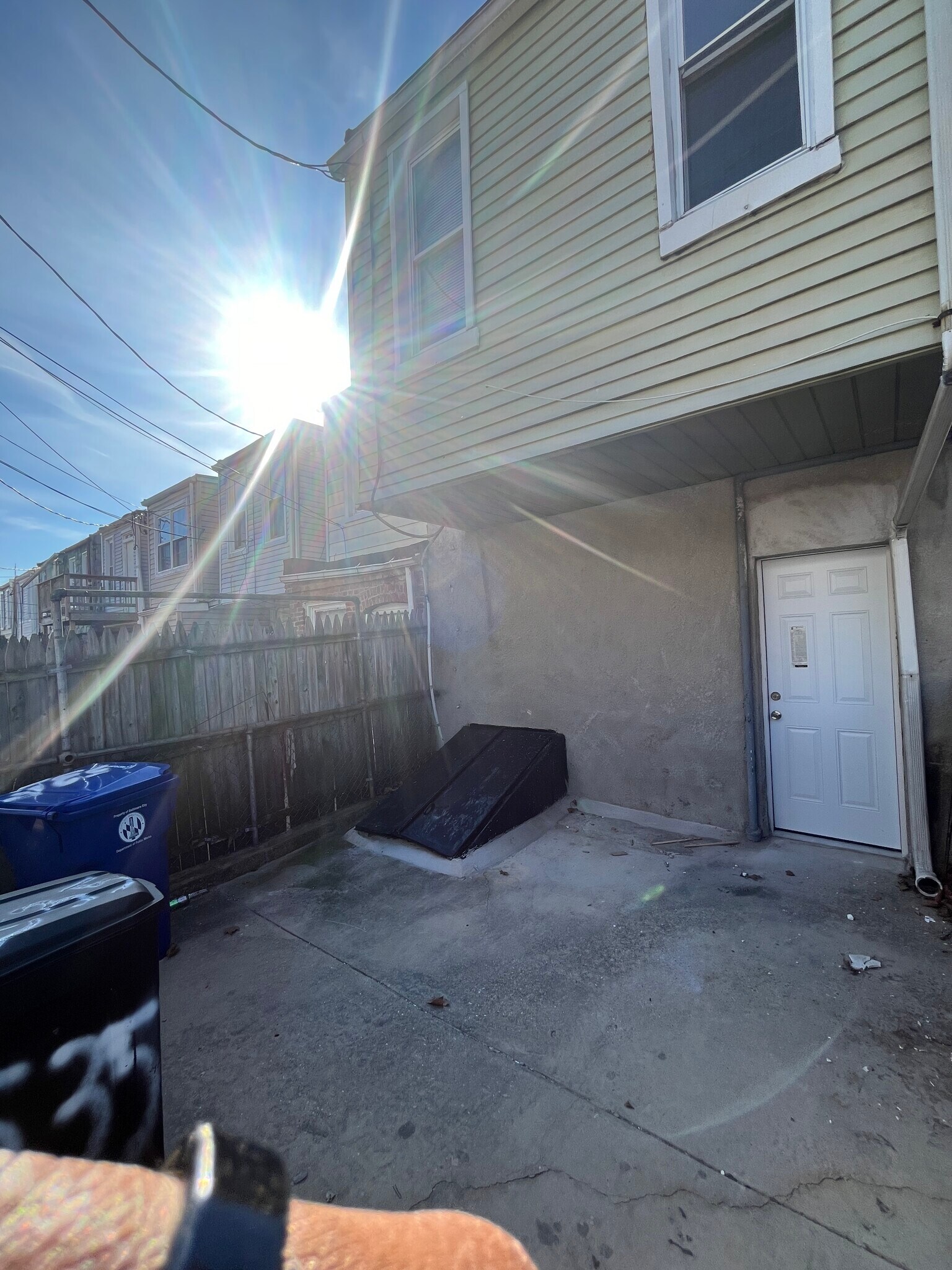 Building Photo - 535 N Streeper St