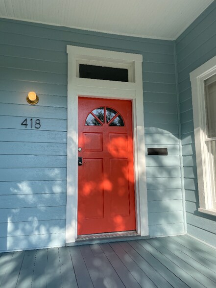 Building Photo - 418 N Pine St