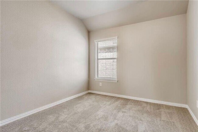 Building Photo - 108 Wallin Farms Dr