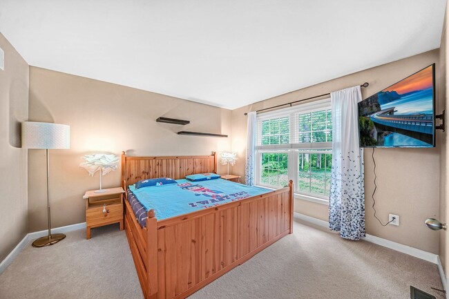 Building Photo - 4 Bedroom 4 Bath culdesac home in the Hart...
