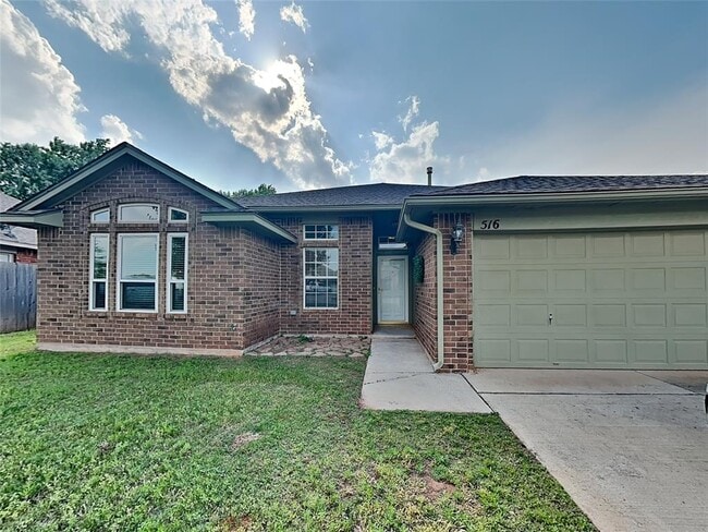 Primary Photo - 516 Eastridge Dr