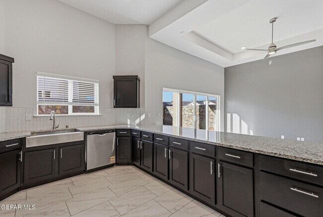 Building Photo - 13349 Cinderford Ave