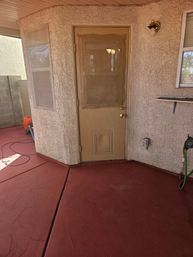 Building Photo - 6102 Hillside Bloom Ct