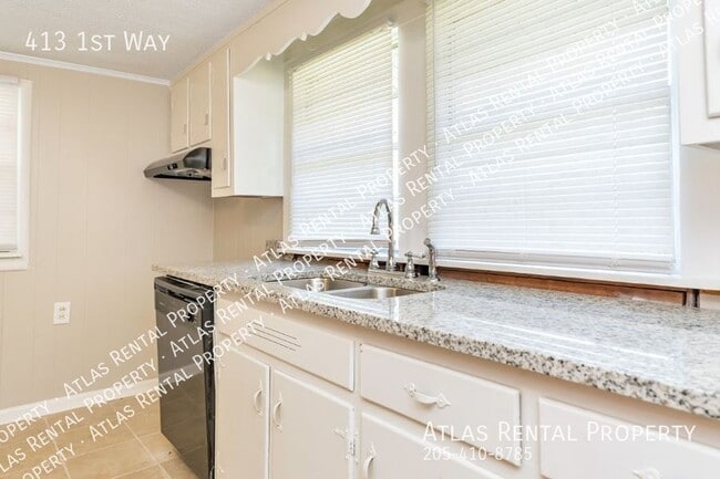 Building Photo - 413 1st Way