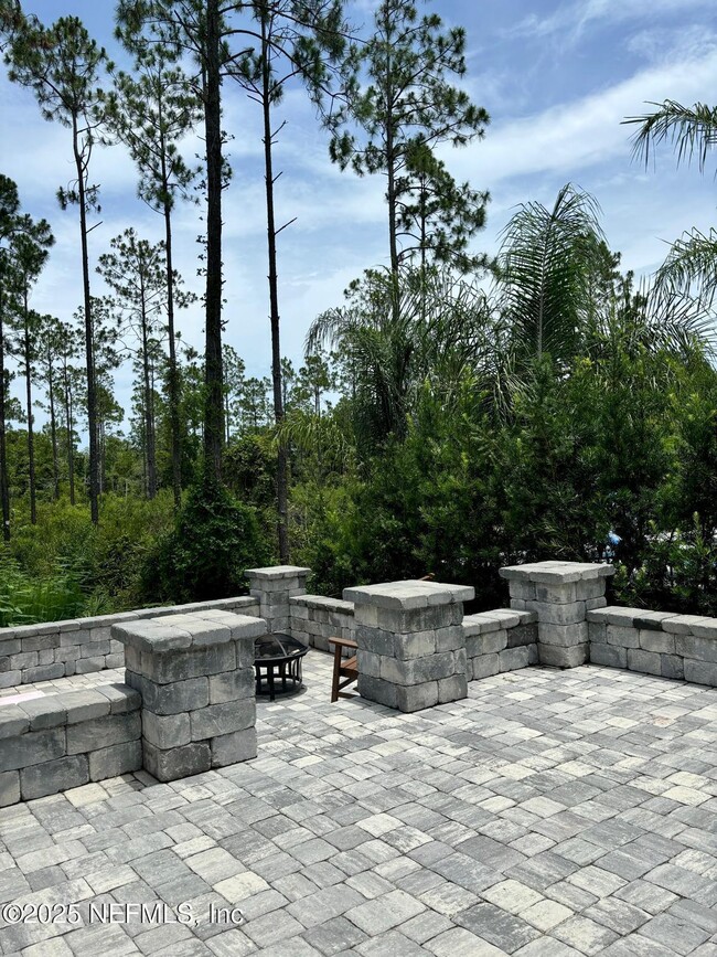 Building Photo - 263 Union Hill Dr