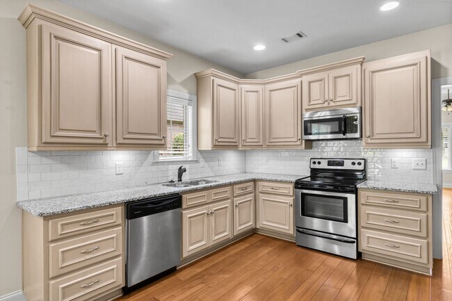 Building Photo - 948 Starr Ct