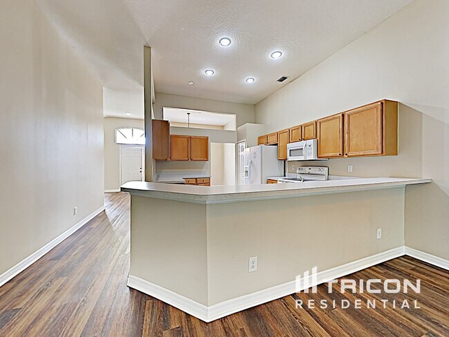 Building Photo - 23145 Emerson Way