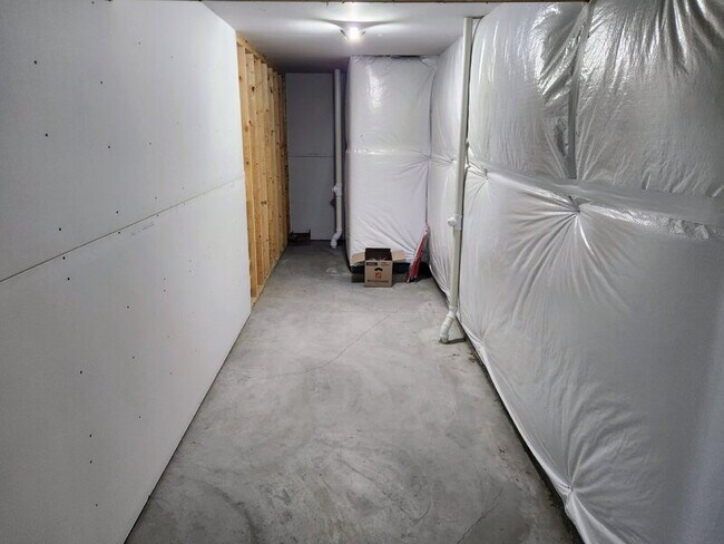 Building Photo - 2124 NW 44th St