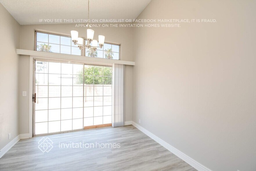 Building Photo - 5925 W Shangri La Rd