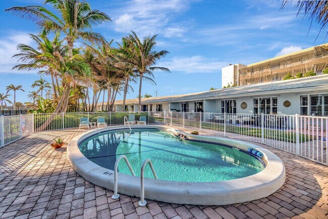 Building Photo - 2711 S Ocean Blvd