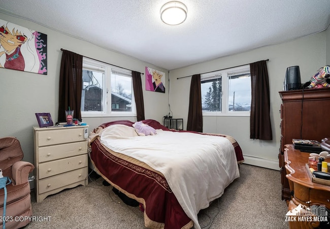 Building Photo - Charming 2-Bedroom Condo for Rent in East ...